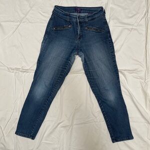 NYDJ Legging with zip pocket and hem detail - medium wash